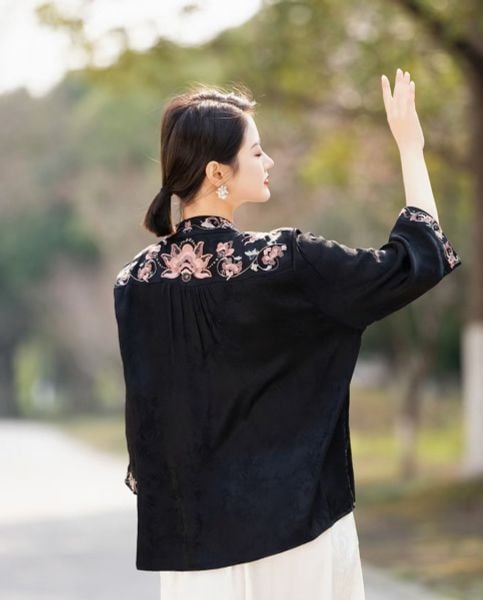  A868-Áo Thêu Hoa Nghệ Thuật Thanh Lịch Tao Nhã 