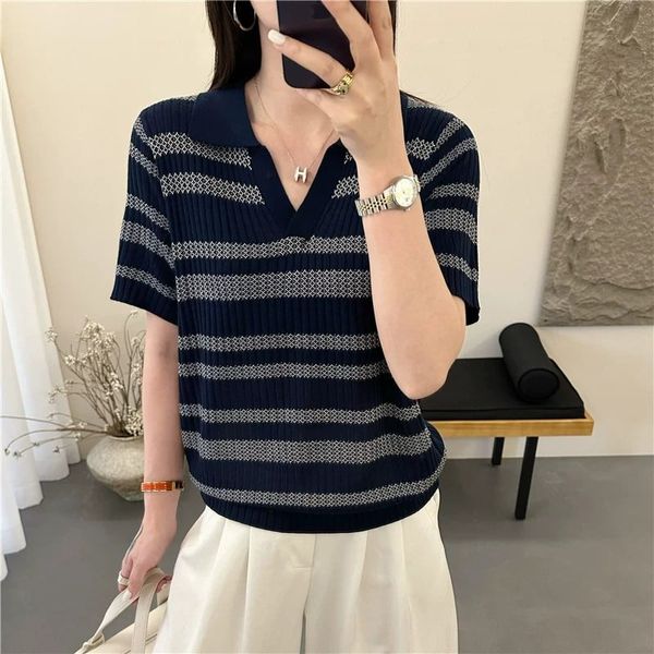  A941-Áo Len Ngắn Tay Cổ V Dệt Kẻ Sọc Nghệ Thuật 