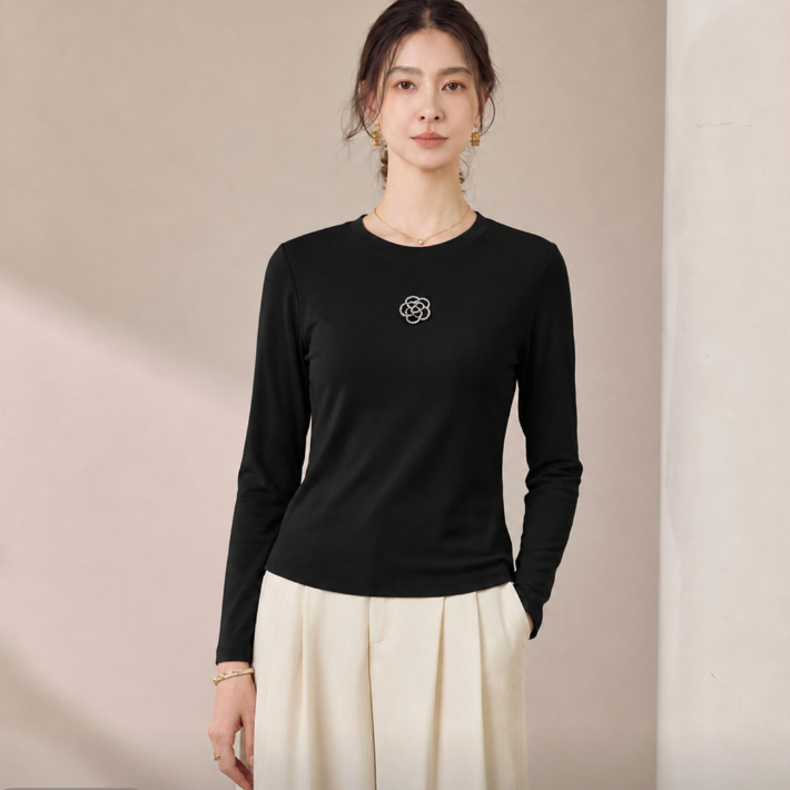  AT23-Áo Thun Lụa Tay Dài Đính Hoa Hồng 