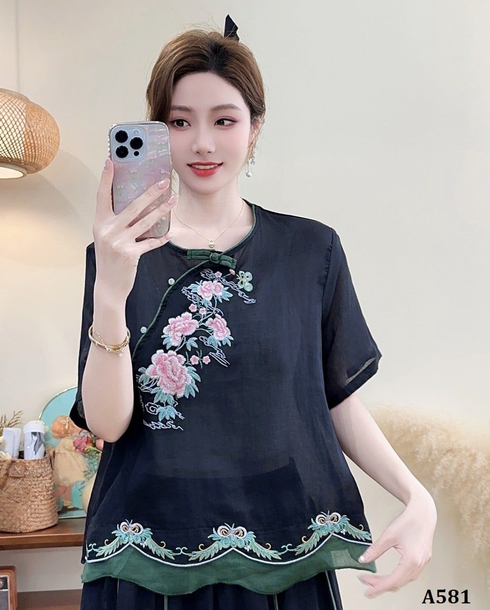  A581-Áo Ramie Thêu Hoa Thêu Lai Nghệ Thuật 
