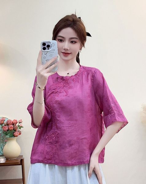  A559-Áo Ramie Thêu Hoa Cổ Tròn 