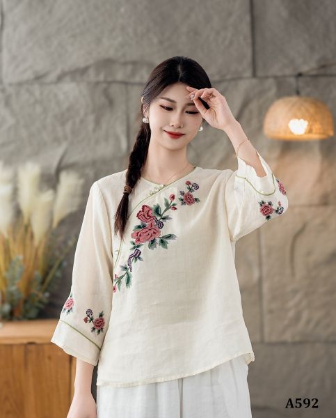  A592-Áo Ramie Thêu Hoa Chạy Viền Nghệ Thuật Cổ Điển 