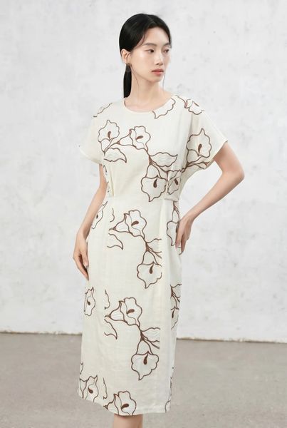  D201-Đầm Suông Linen Cotton Thêu Hoa 
