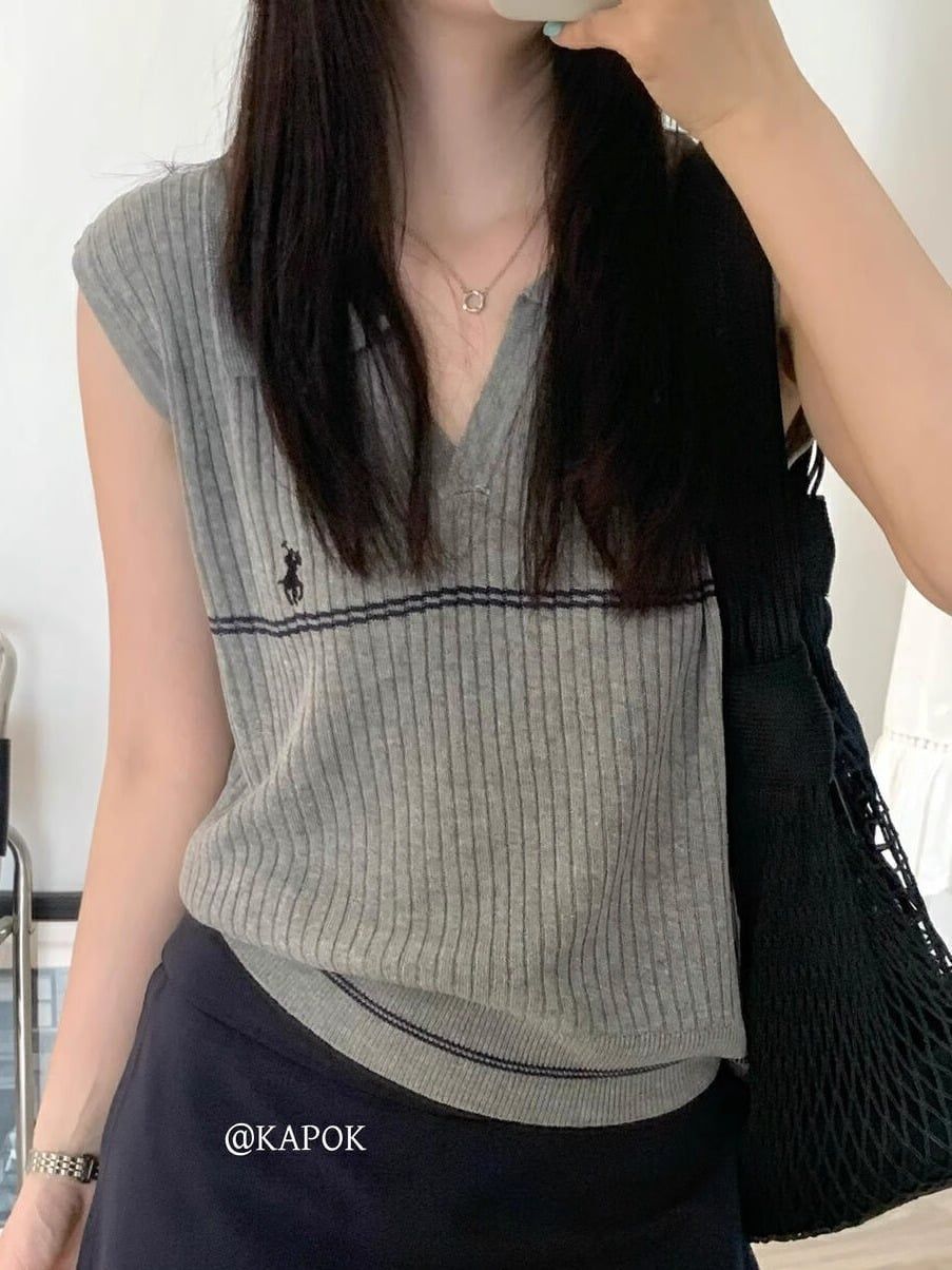  A683-Áo Len Lụa Vừa Vặn Cổ Polo Viền Sọc 