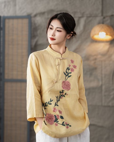  A558-Áo Ramie Thêu Hoa Văn Học Cổ Đứng 