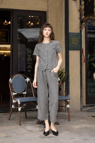  B6-Bộ Sọc Karo Form Lửng Đen Áo A659 + Quần Q277 