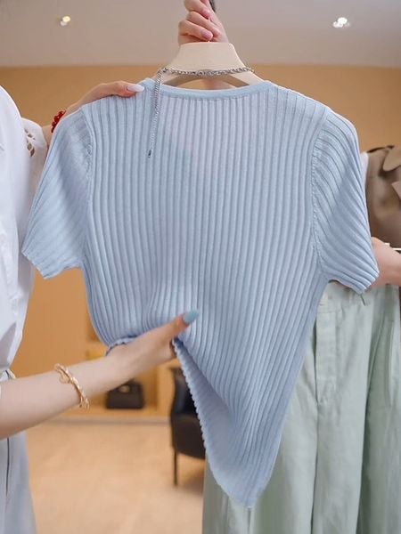  A364-Áo Len Lụa Cổ V Sọc Pháp 