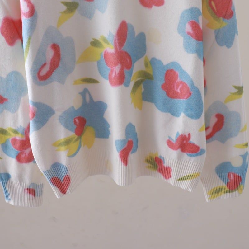  A838- Áo len dài tay cổ tròn in hình bướm 