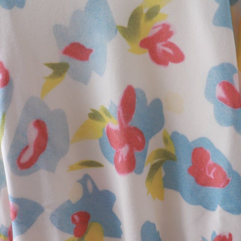  A838- Áo len dài tay cổ tròn in hình bướm 