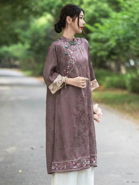  D06-Đầm Ramie Dệt Lụa Họa Tiết Thêu Hoa Cổ Điển Thanh Lịch 