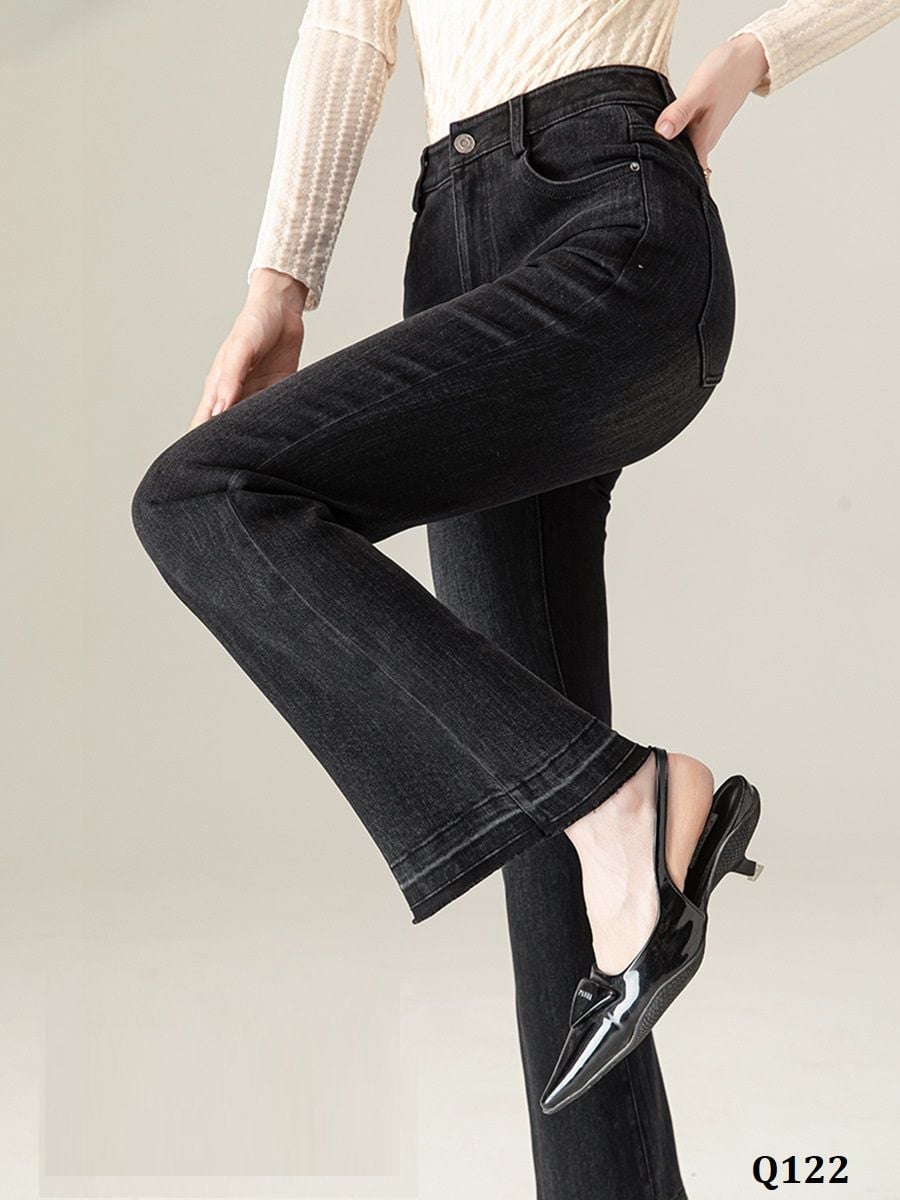  Q122-Quần Jeans Ống Bo Co Dãn Cắt Gấu 