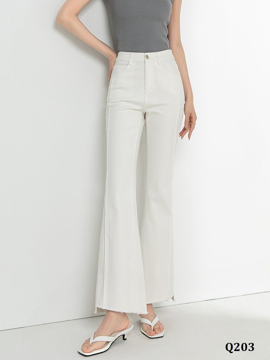  Q203-Quần Jeans Ống Ôm Loe Lệch Gấu 
