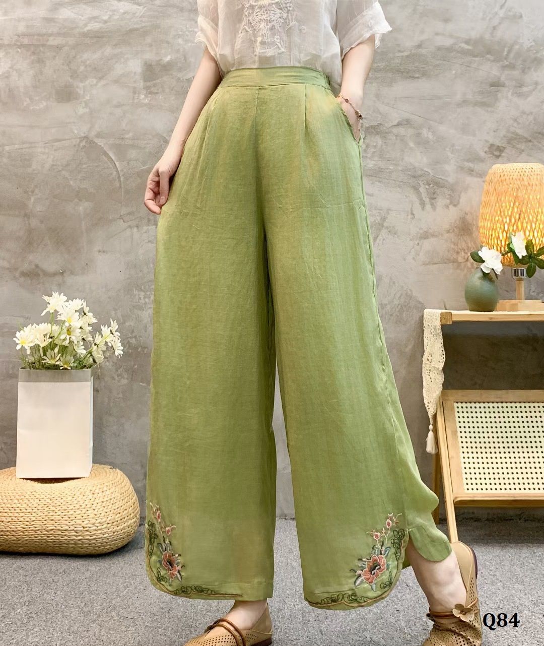  Q84-Quần Ramie Thêu Ống Nghệ Thuật 