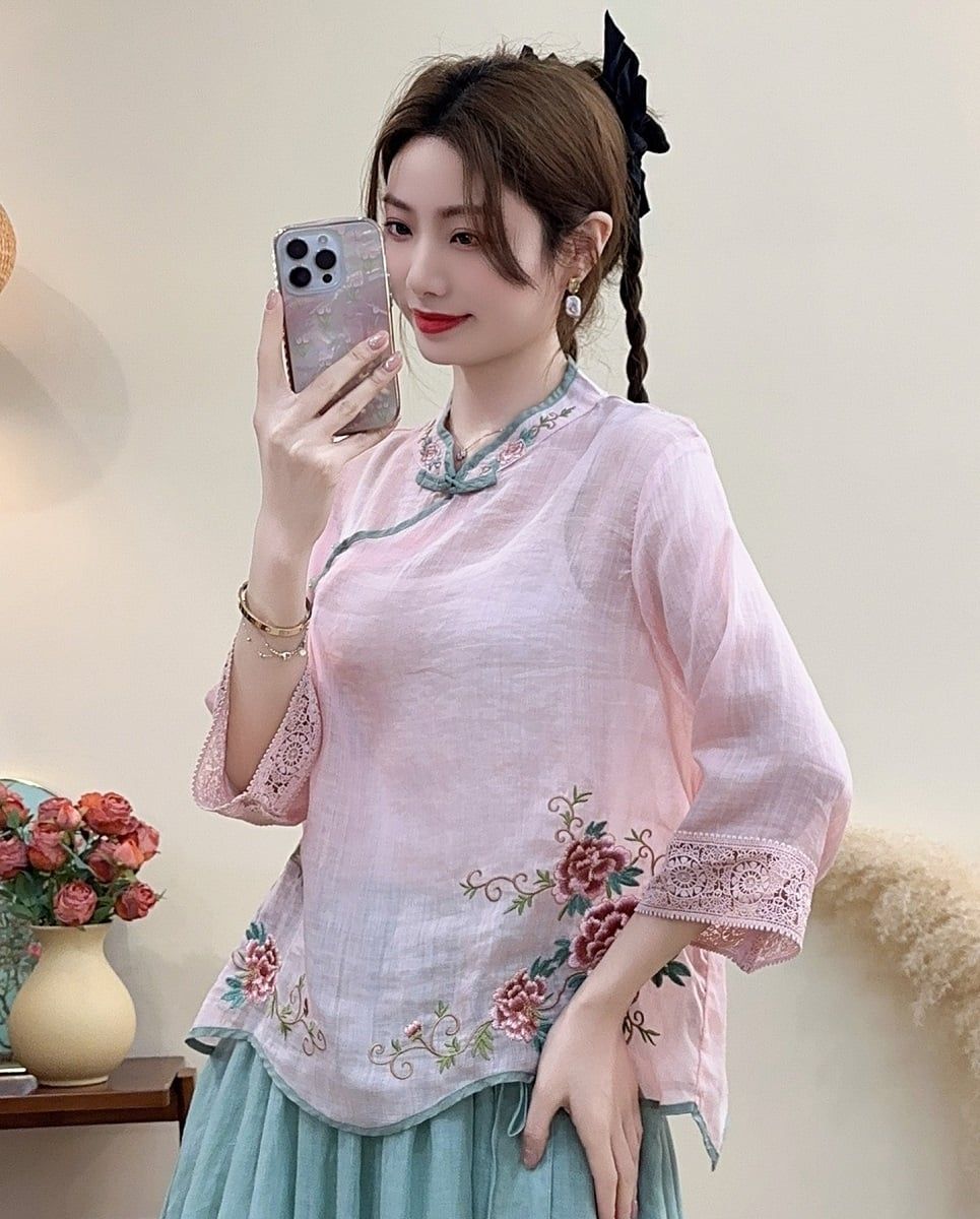  A591-Áo Ramie Nút Xiên Cổ Điển  Thêu Hoa Nghệ Thuật 