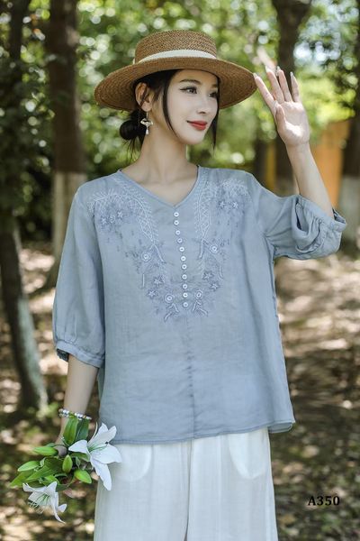  A350-Áo Ramie Thêu Hoa Lá Đối Xứng 