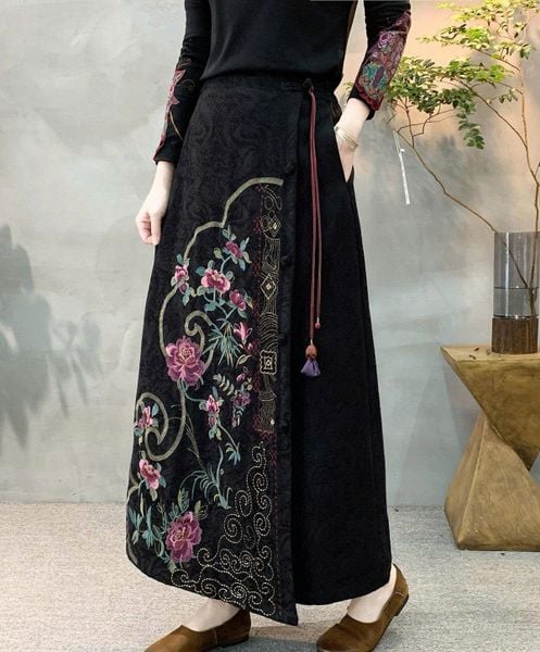  Q391-Chân váy midi dáng dài thêu họa tiết 