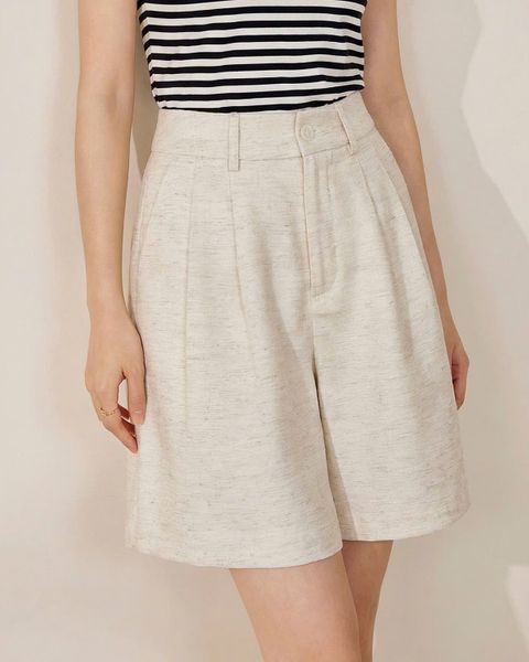  Q329- Quần Short Linen Xếp Ly Eo 