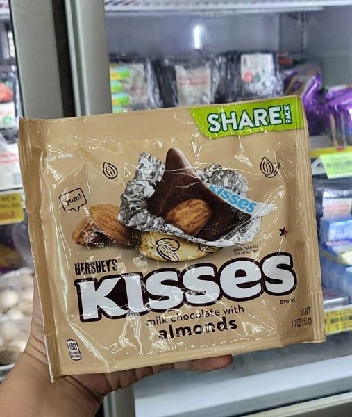  B160- Socola Kisses Milk almonds 283g 