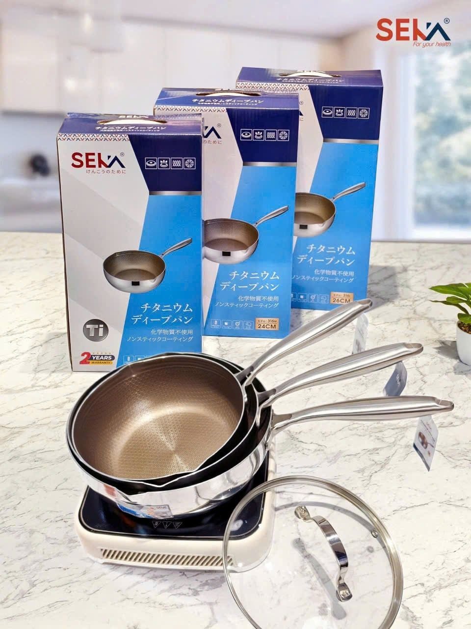  B163- Chảo sâu lòng Titan kèm nắp 