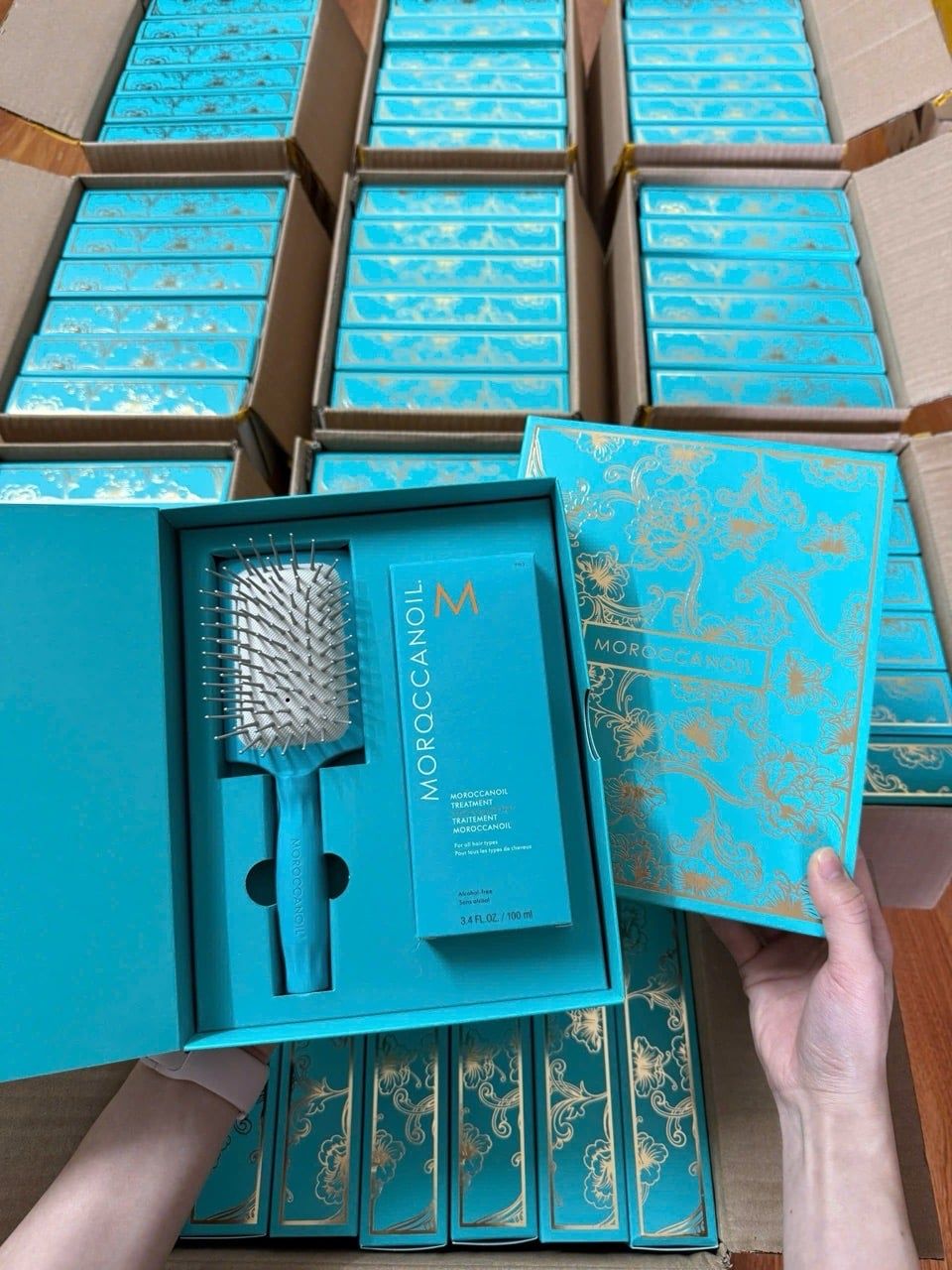  B542- Set dưỡng tóc Moroccanoil 100+ lược gỡ rối 