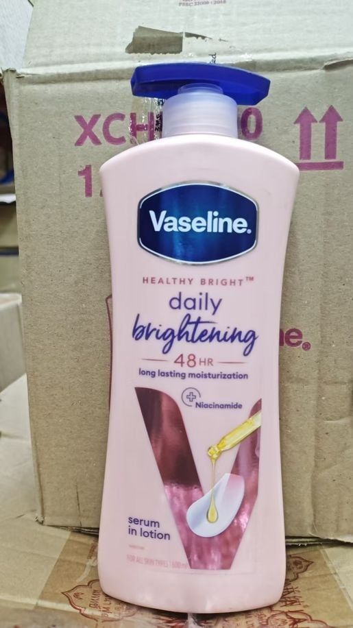  D18- Dưỡng thể Vaseline  daily Brighjtning 48h 600ml 