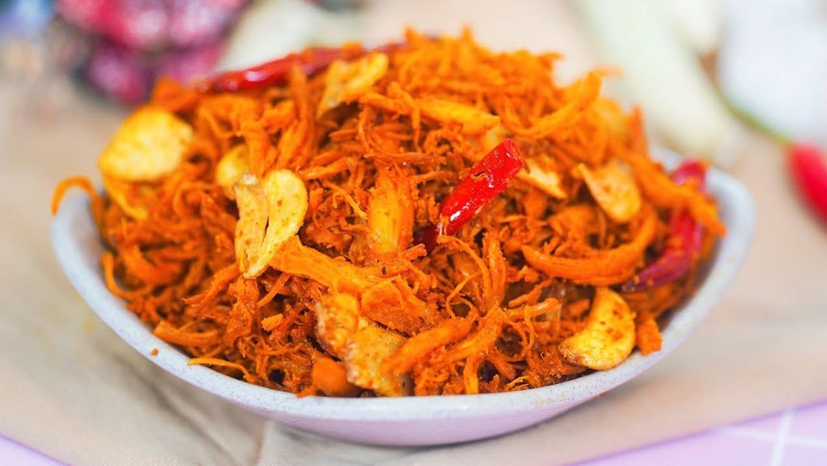  A455- Khô gà cháy tỏi hộp 500g 