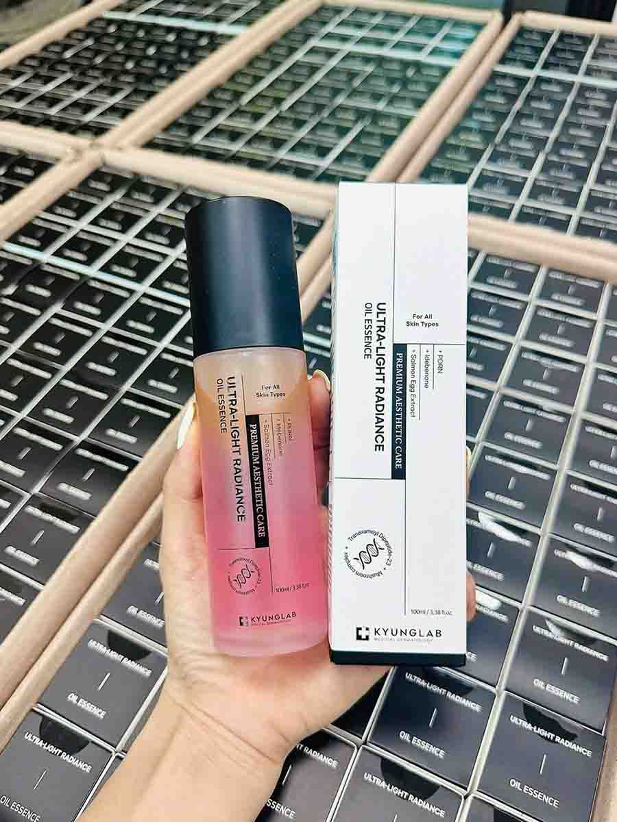  A208 - Nước thần Kyung Lab ULTRA-LGHT RADIANCE 100ML 