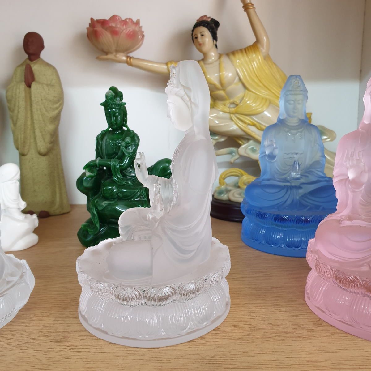  Tượng Quan Thế Âm Bồ Tát bằng Lưu Ly cao cấp 13cm (Trắng) 