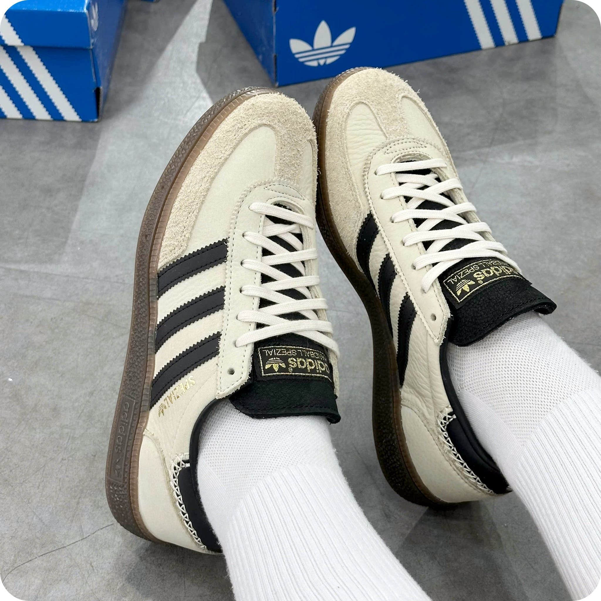  ADIDAS HANDBALL SPEZIAL WONDER WHITE BLACK IE3698 