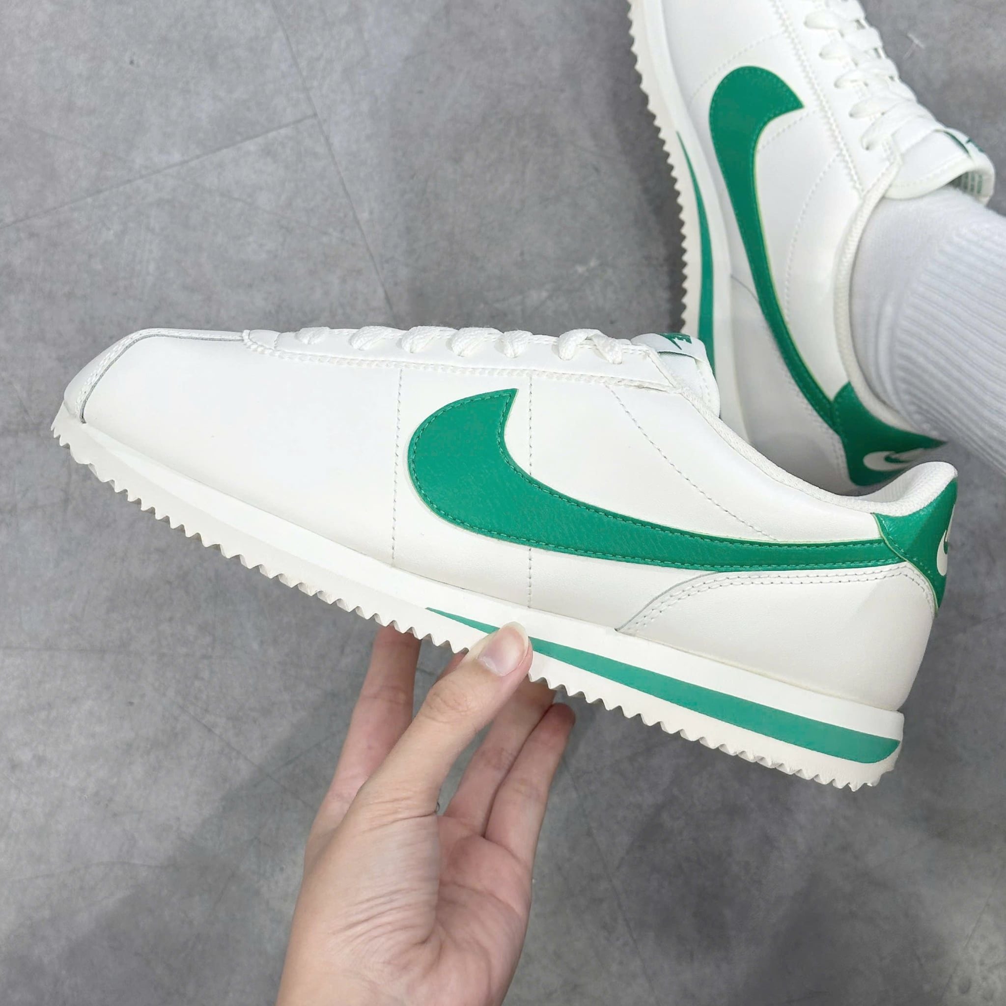  NIKE CORTEZ SAIL STADIUM GREEN DM4044-104 