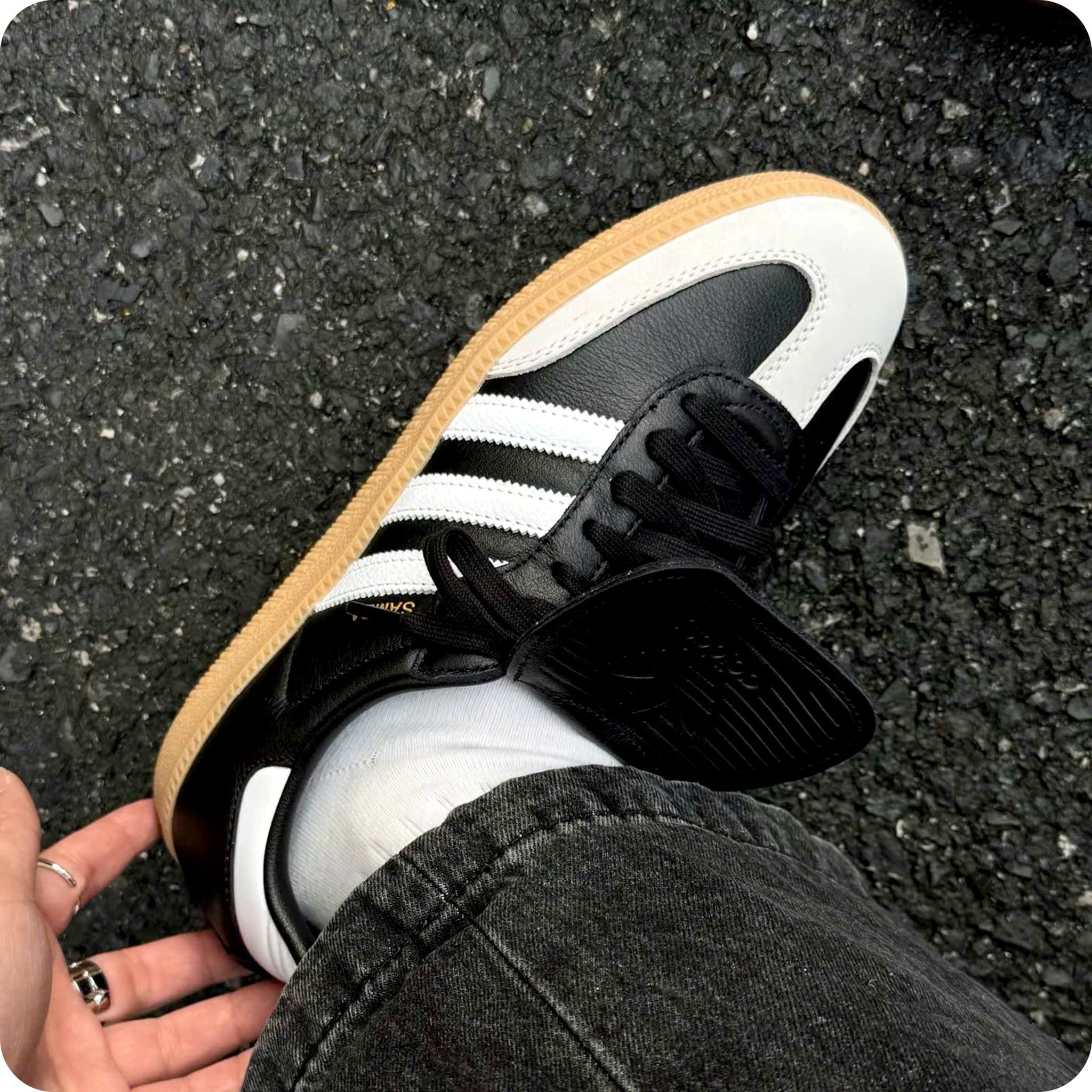  ADIDAS SAMBA LT BLACK WHITE IG2010 