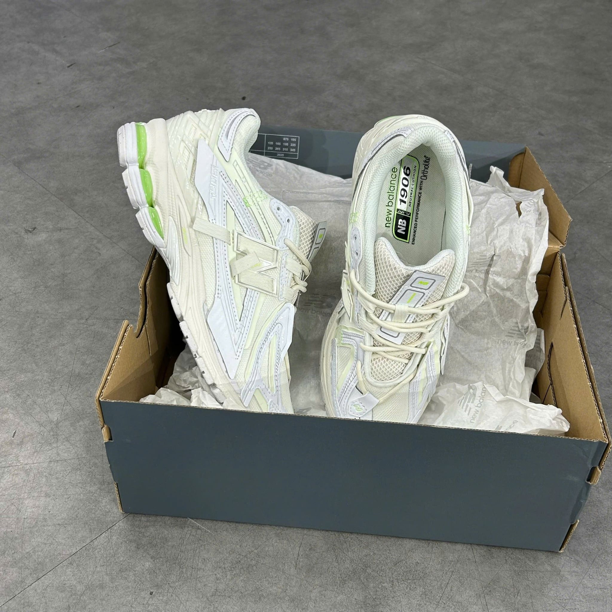  NEW BALANCE 1906R AWHITE GREEN U1906AE 