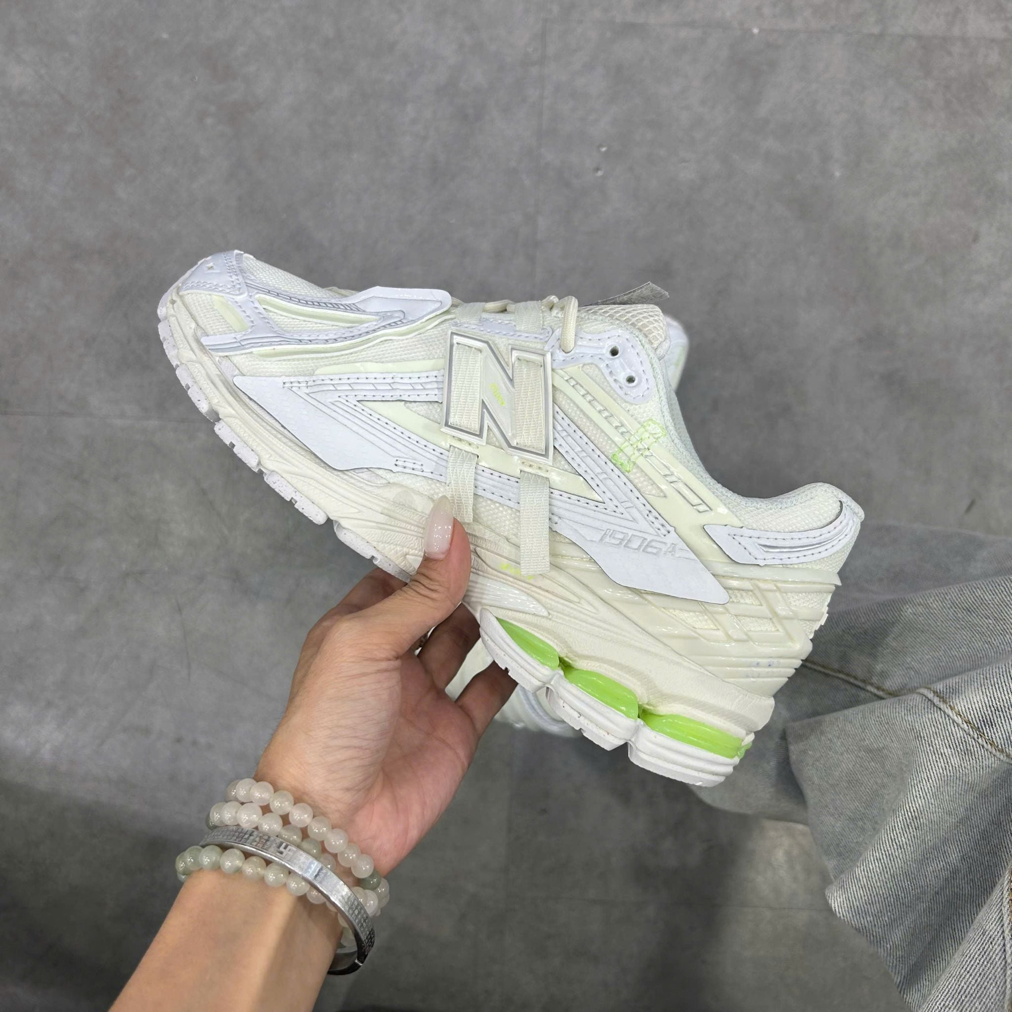  NEW BALANCE 1906R AWHITE GREEN U1906AE 