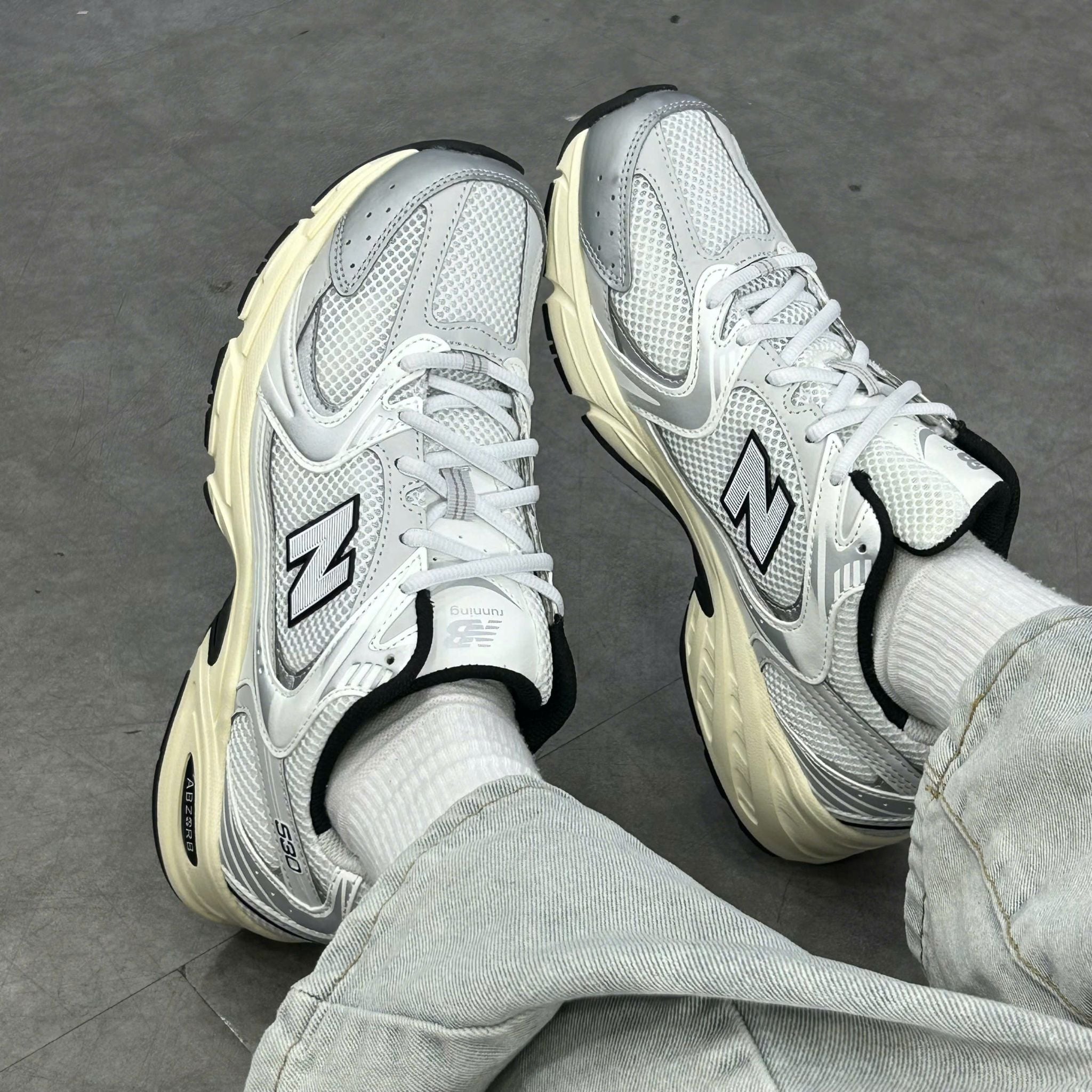  NEW BALANCE 530 SILVER CREAM MR530TA 