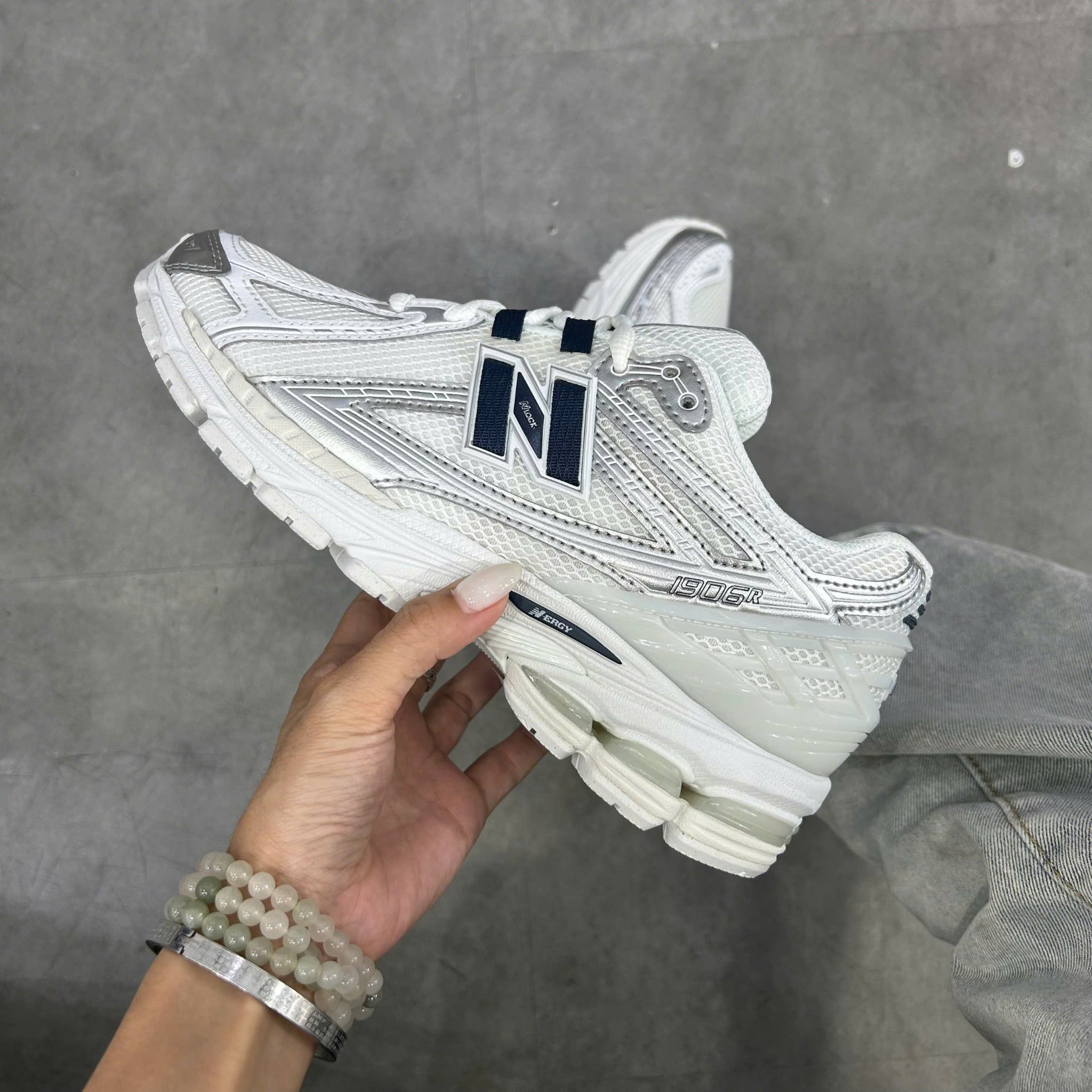 NEW BALANCE 1906R WHITE NAVY SILVER METALLIC U1906RCM 