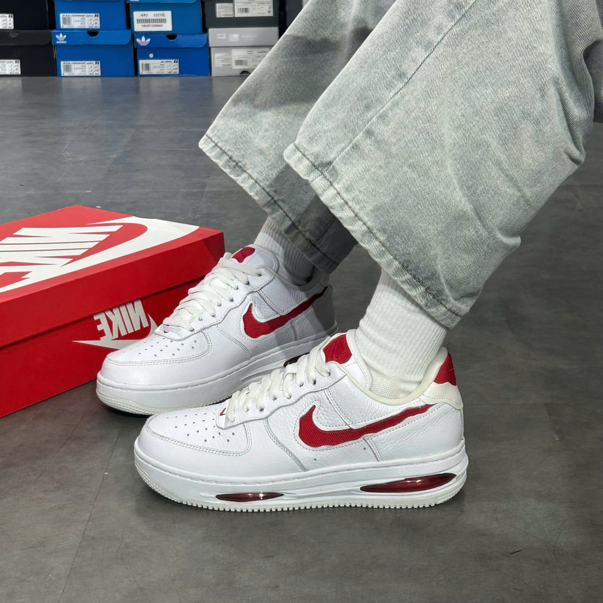 NIKE AIR FORCE 1 LOW EVO UNIVERSITY RED HF3630-100 