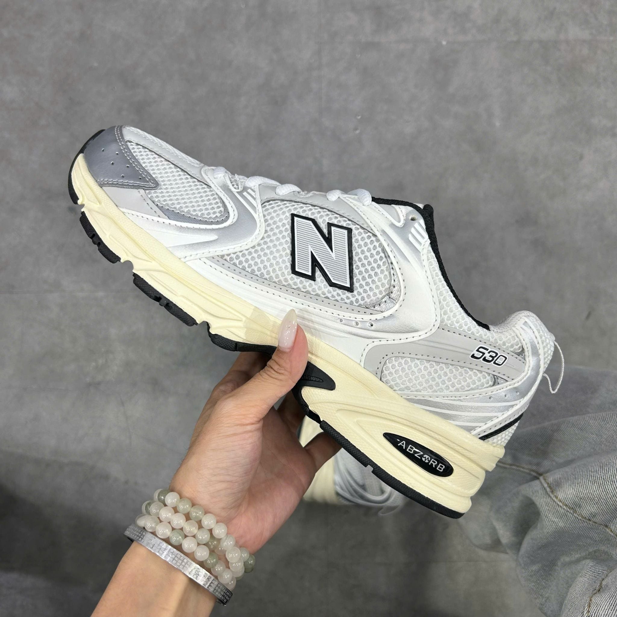  NEW BALANCE 530 SILVER CREAM MR530TA 