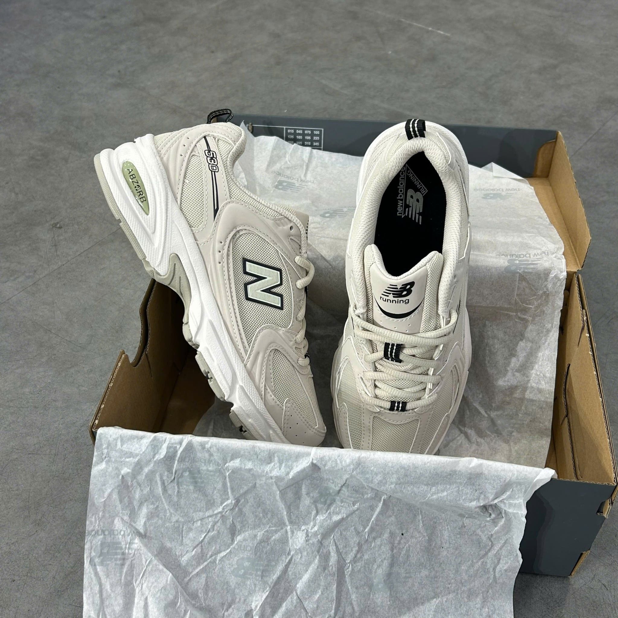  NEW BALANCE 530V2 RETRO KHAKI MR530SH 