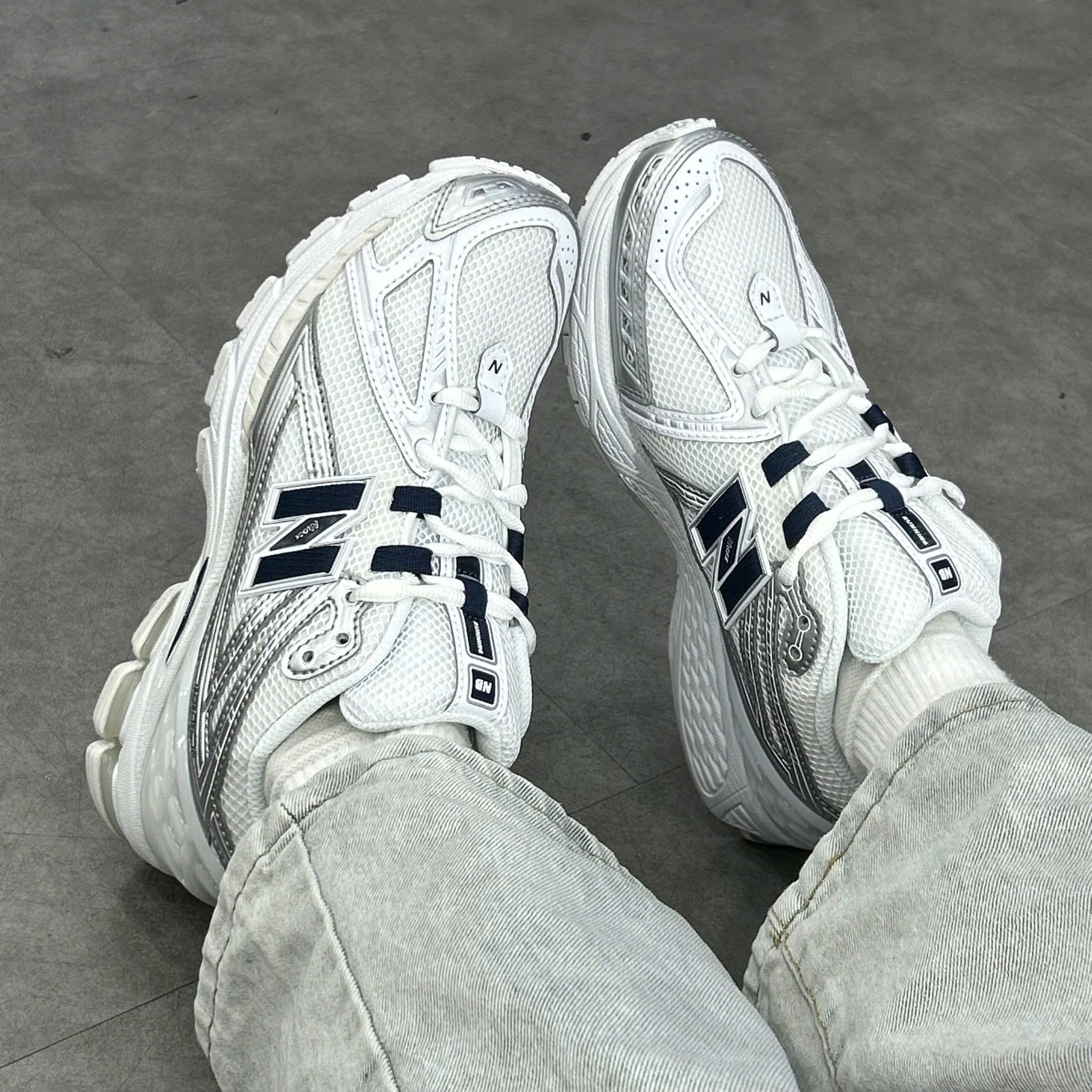  NEW BALANCE 1906R WHITE NAVY SILVER METALLIC U1906RCM 