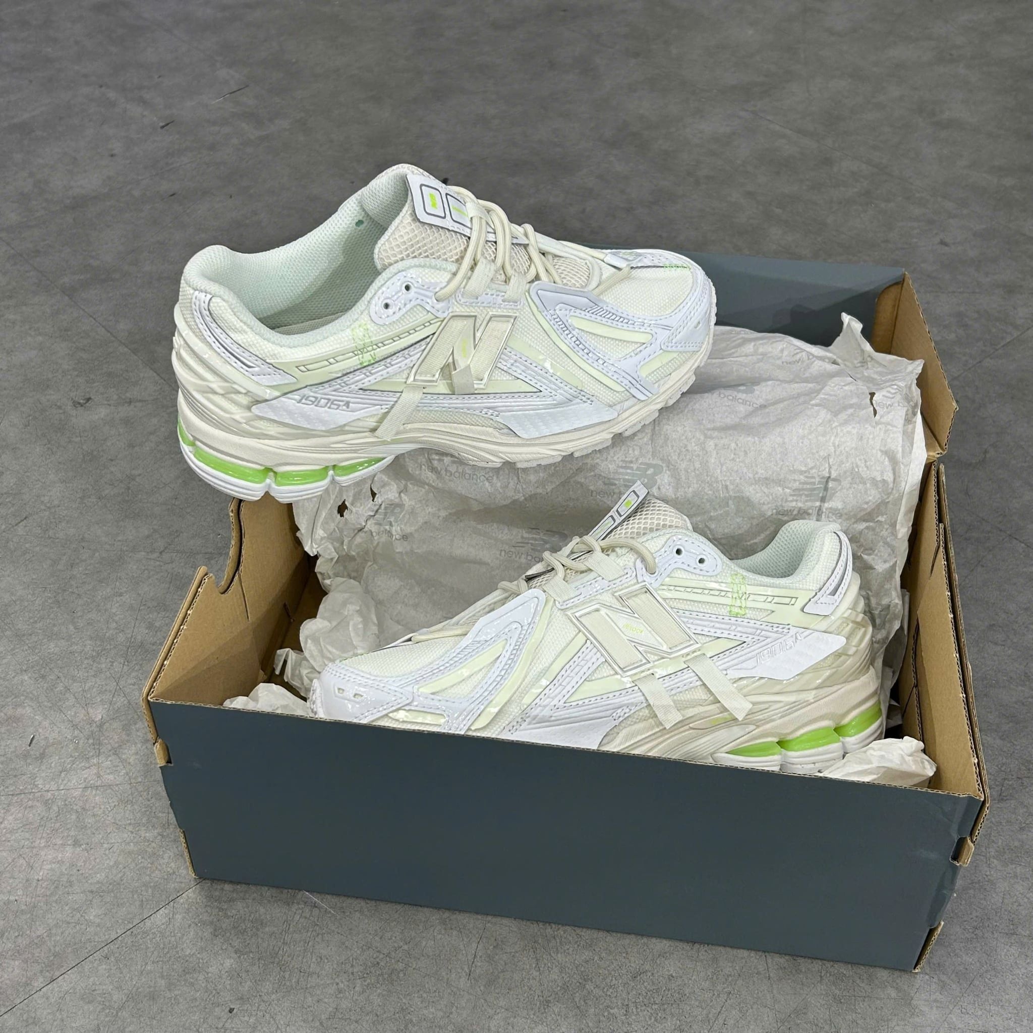  NEW BALANCE 1906R AWHITE GREEN U1906AE 