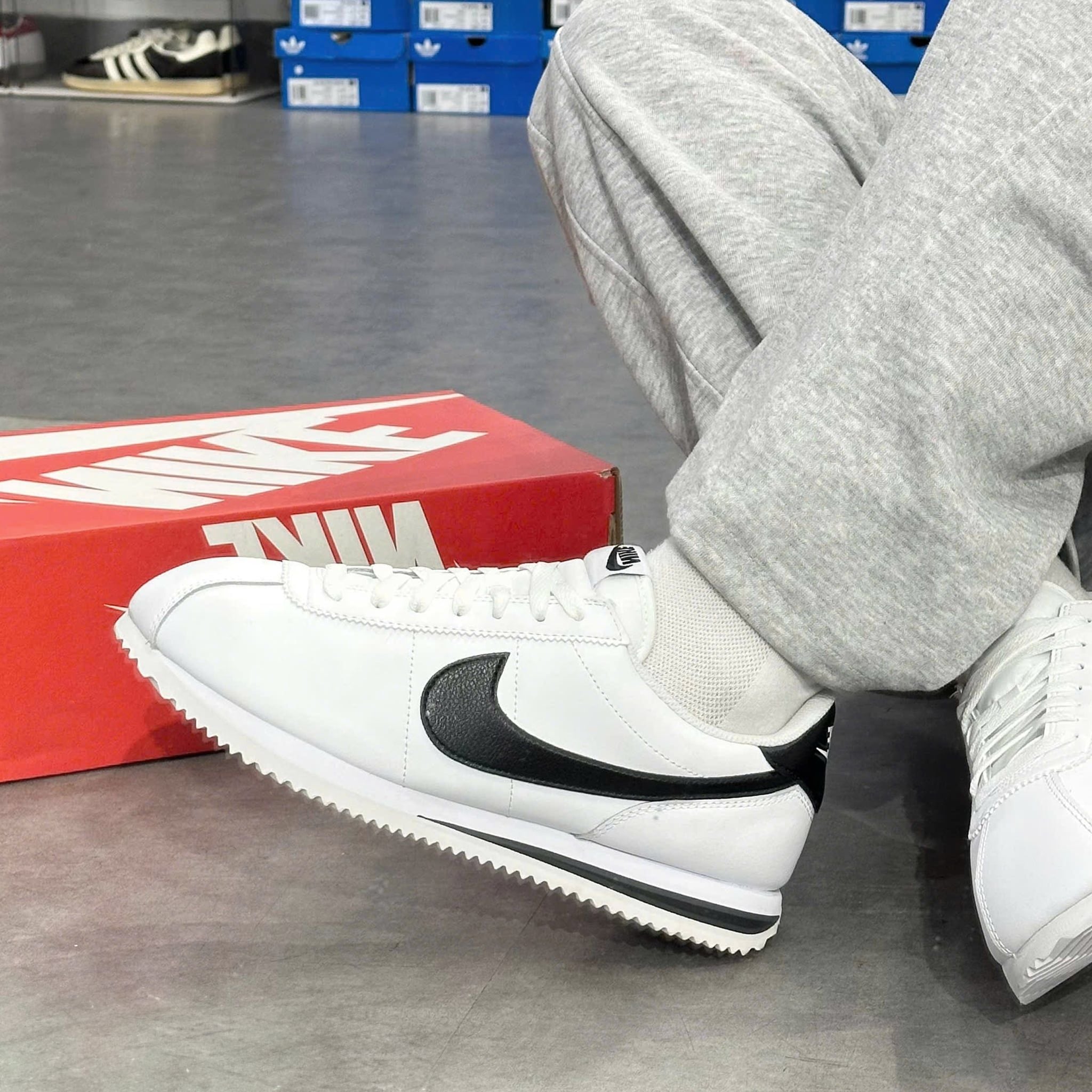 NIKE CORTEZ LEATHER WHITE BLACK DM4044-105 