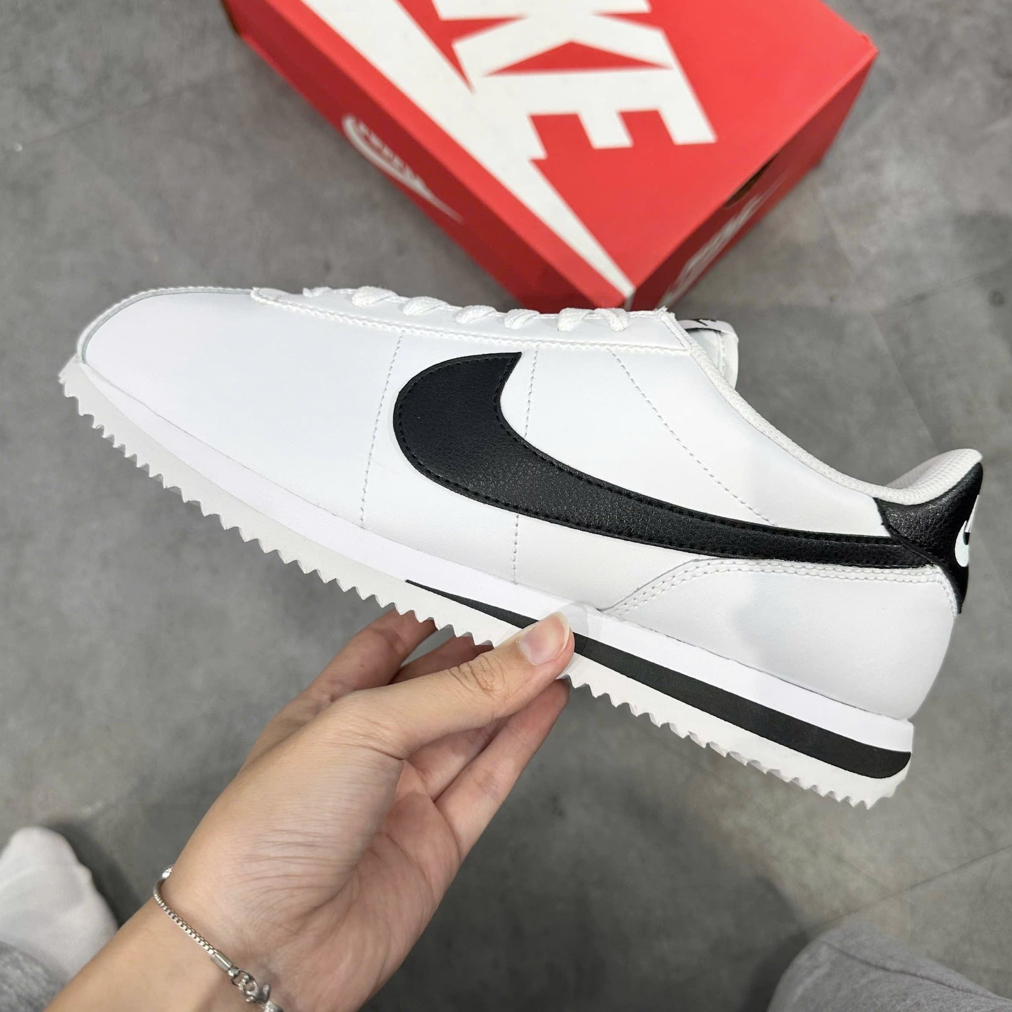  NIKE CORTEZ LEATHER WHITE BLACK DM4044-105 