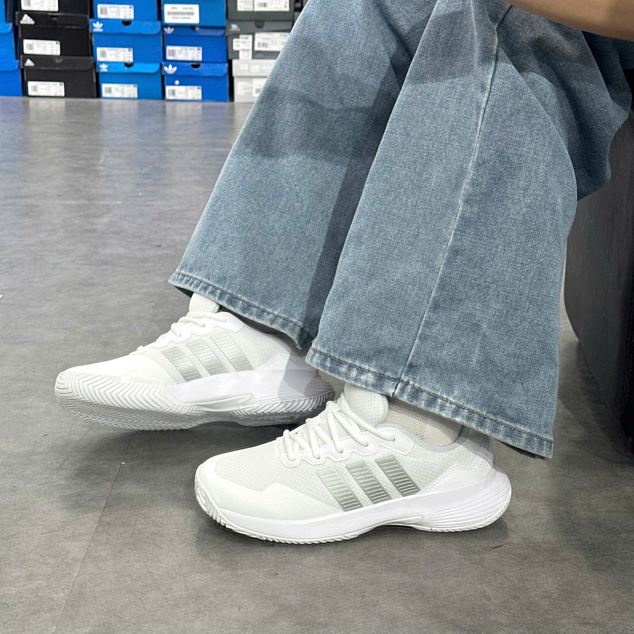  ADIDAS GAMECOURT 2 WHITE METALLIC SILVER KI0789 