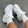  NIKE V5 RNR WHITE BLACK METALLIC SILVER HQ7901-101 