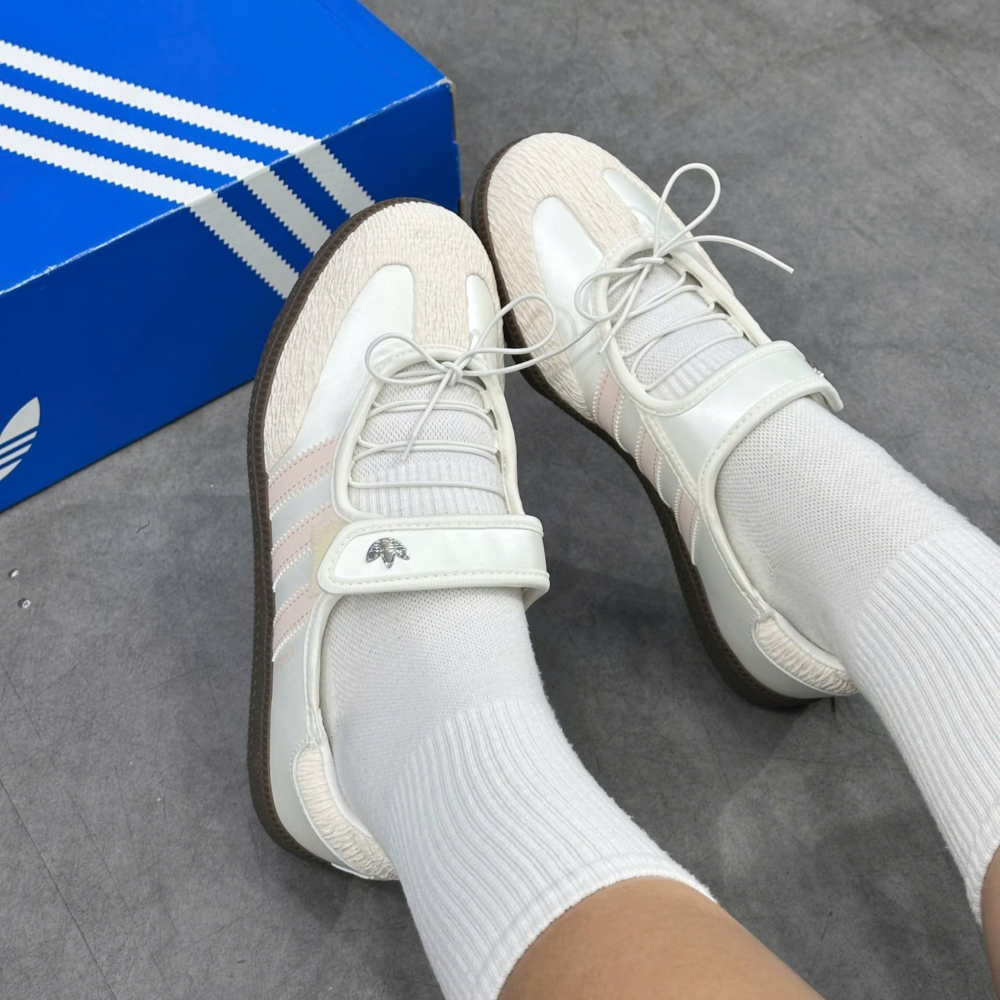  ADIDAS SAMBA JANE CLOUD WHITE PINK JR4482 