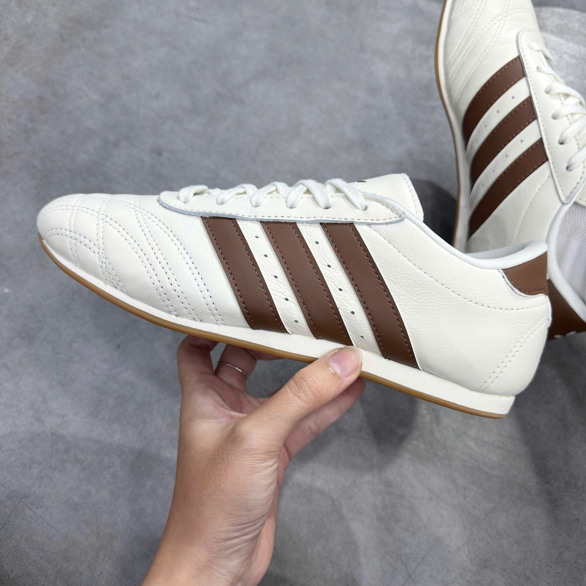  ADIDAS TAEKWONDO LACE W OFF WHITE BROWN JQ0565 