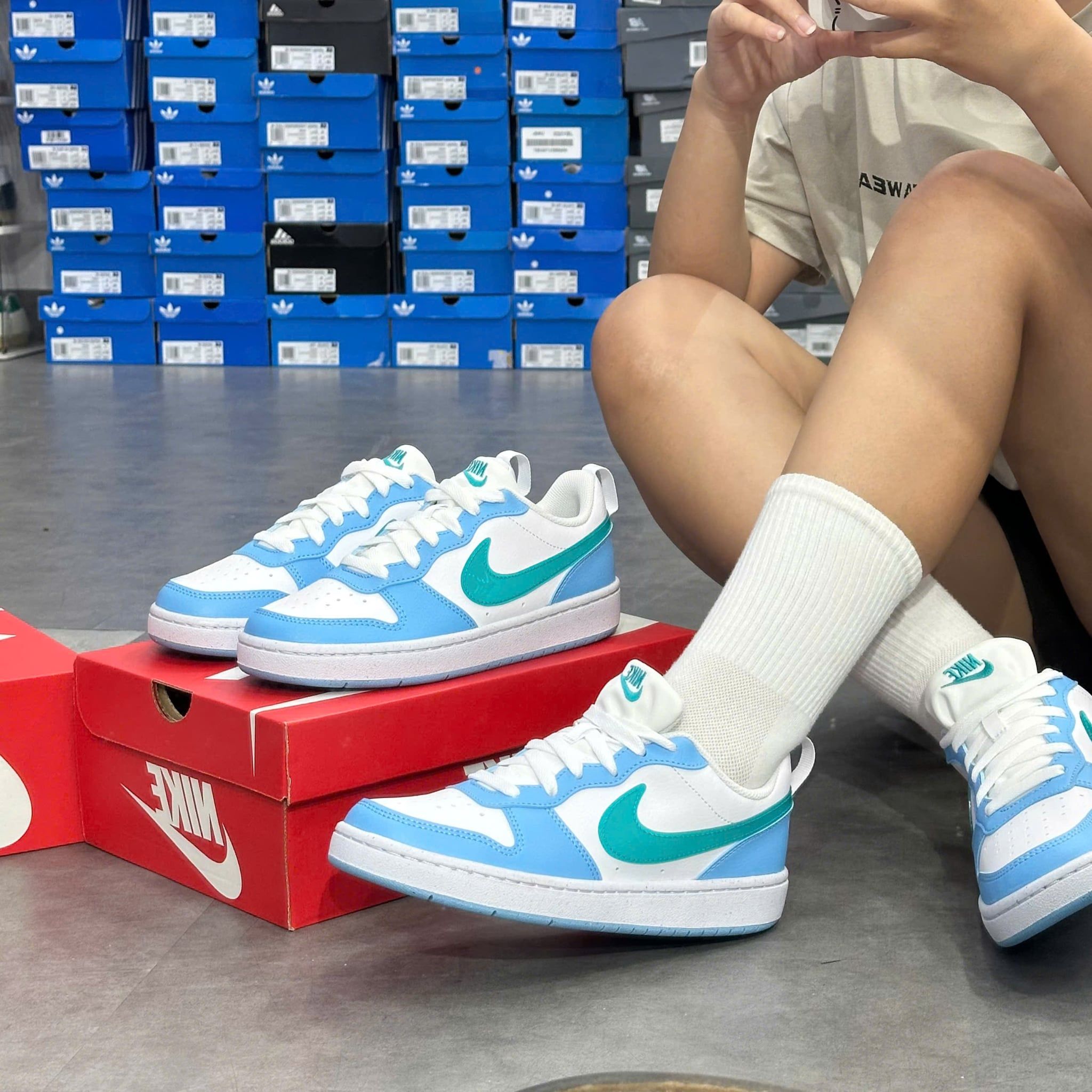  NIKE COURT BOROUGH LOW WHITE BLUE IV5820-100 