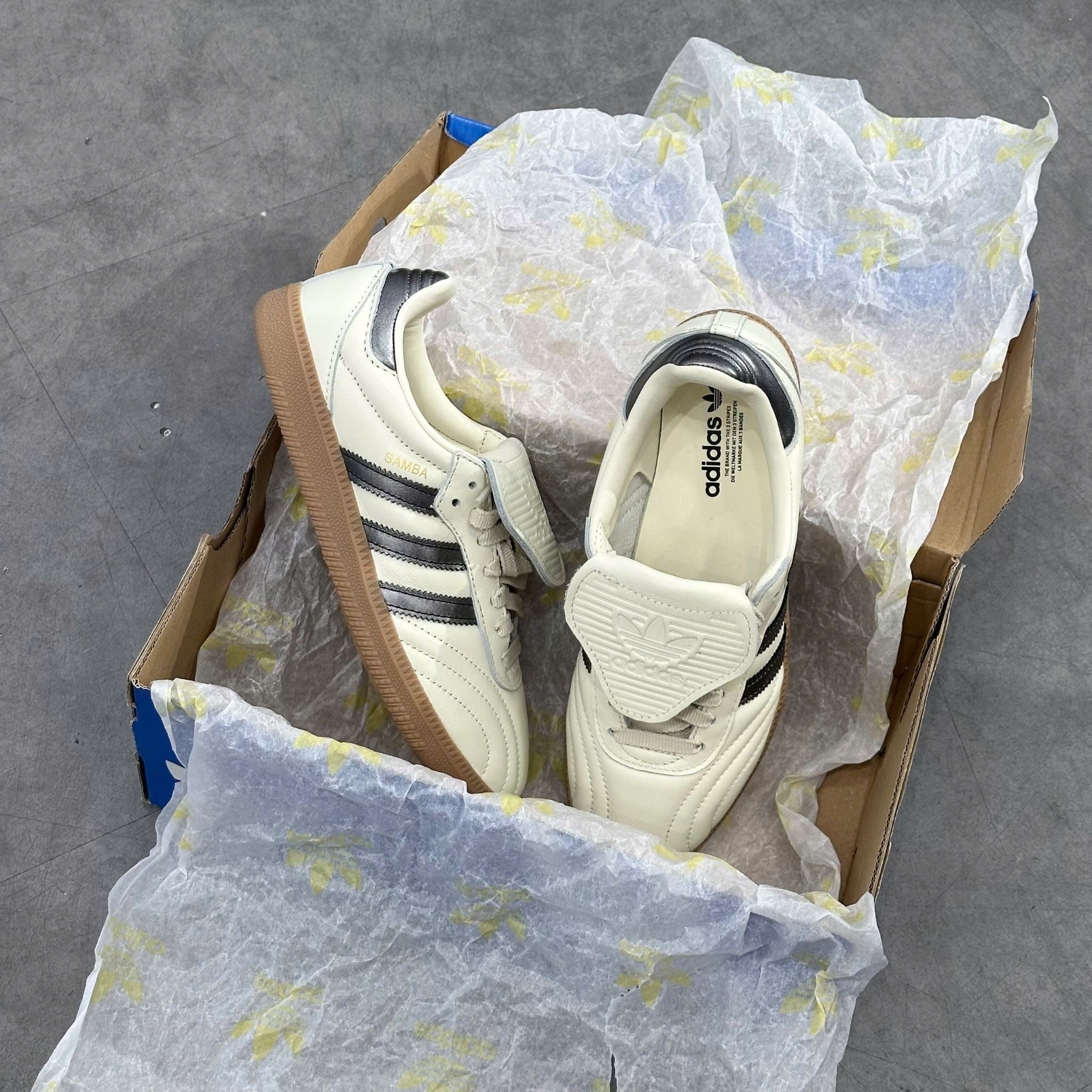  ADIDAS SAMBA LT CREAM METALLIC BLACK GUM JP6143 
