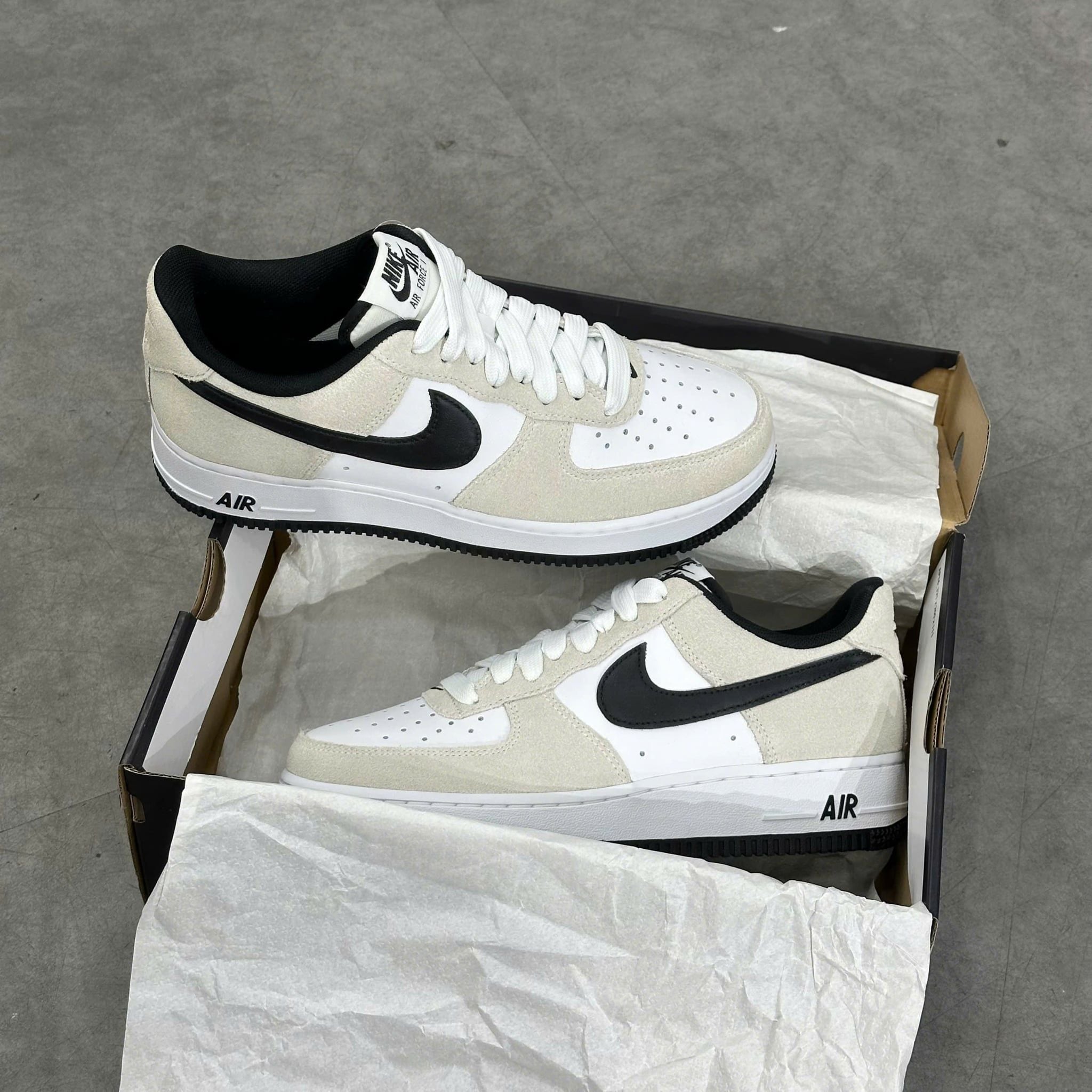  NIKE AIR FORCE 1 '07 LV8 PHOTON DUST BLACK IB6388-100 