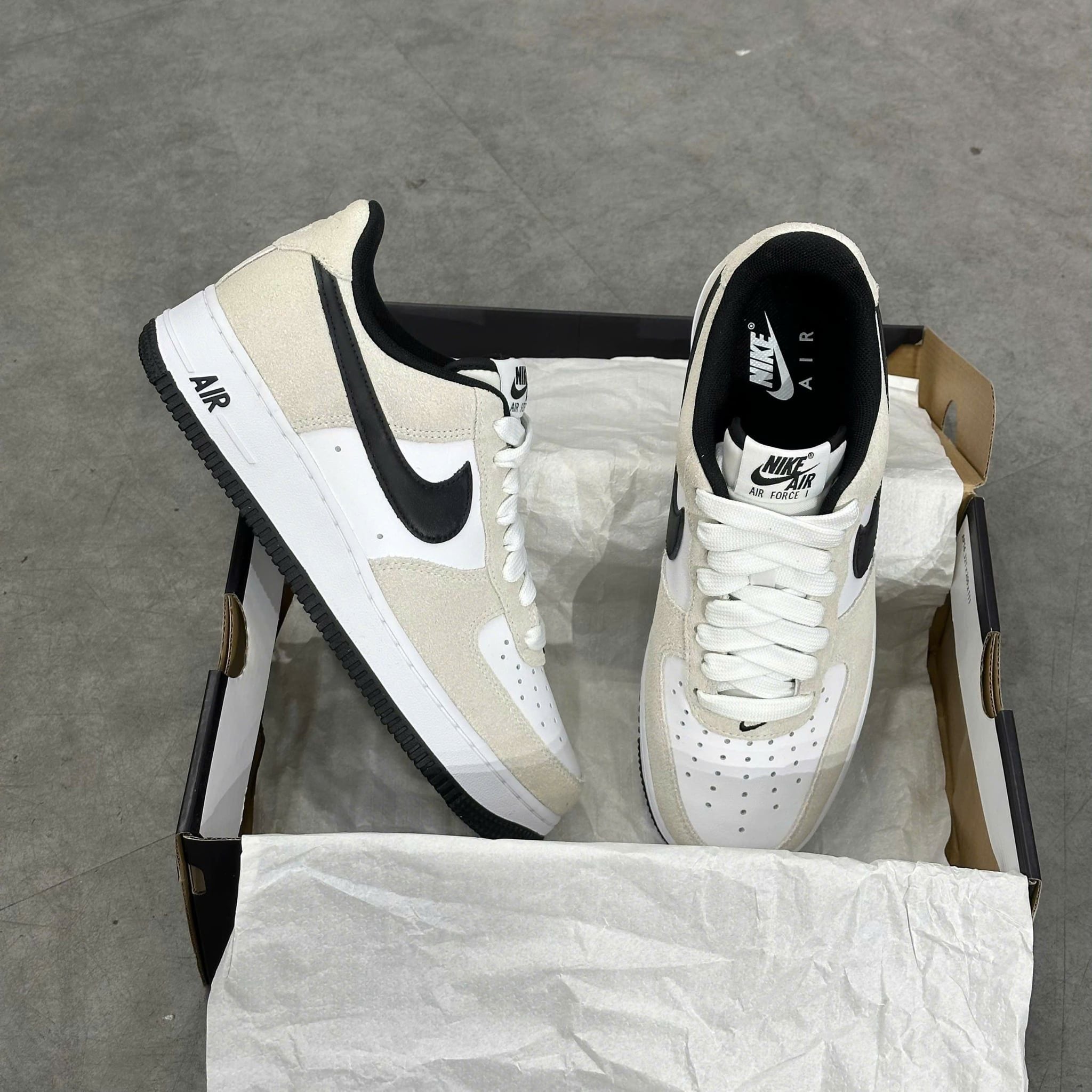  NIKE AIR FORCE 1 '07 LV8 PHOTON DUST BLACK IB6388-100 
